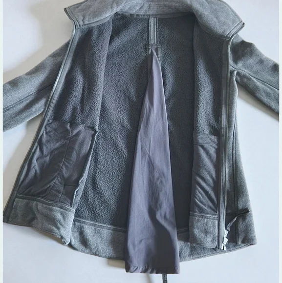 Lululemon Womens Jacket Gray Black Sweatshirt: En Route Athleisure Back Zip  - Picture 4 of 9